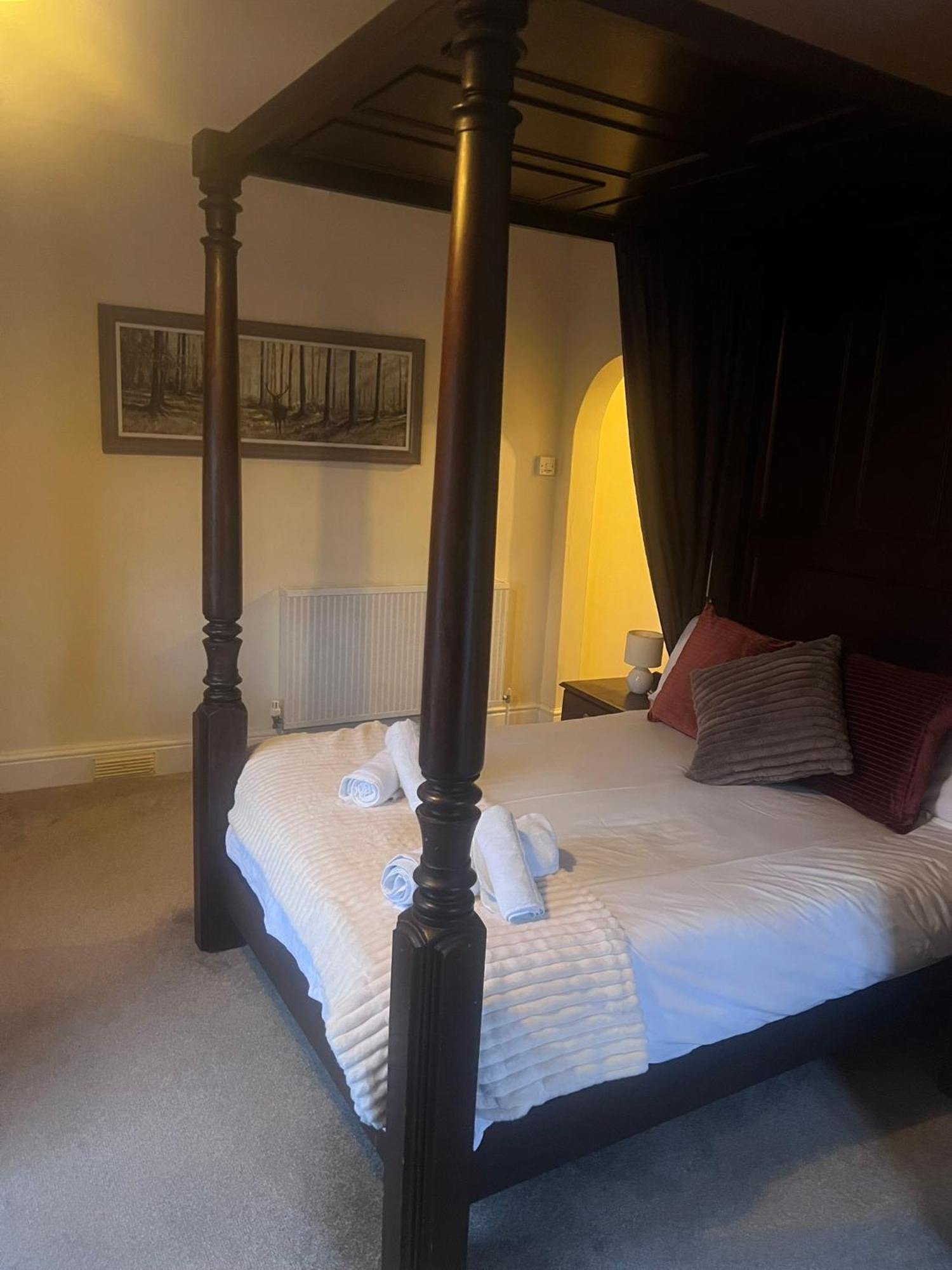 The Crown Hotel Lynton Buitenkant foto