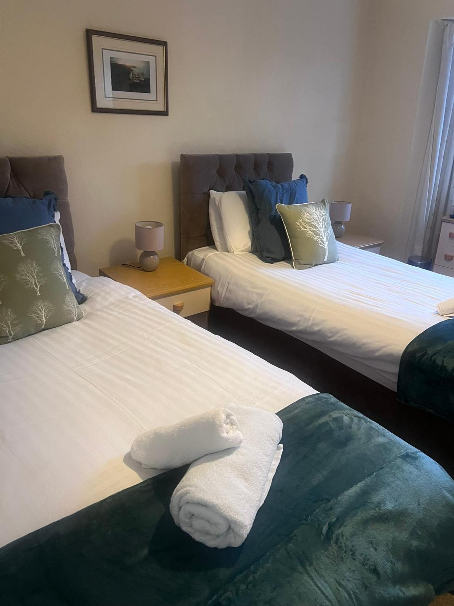 The Crown Hotel Lynton Buitenkant foto