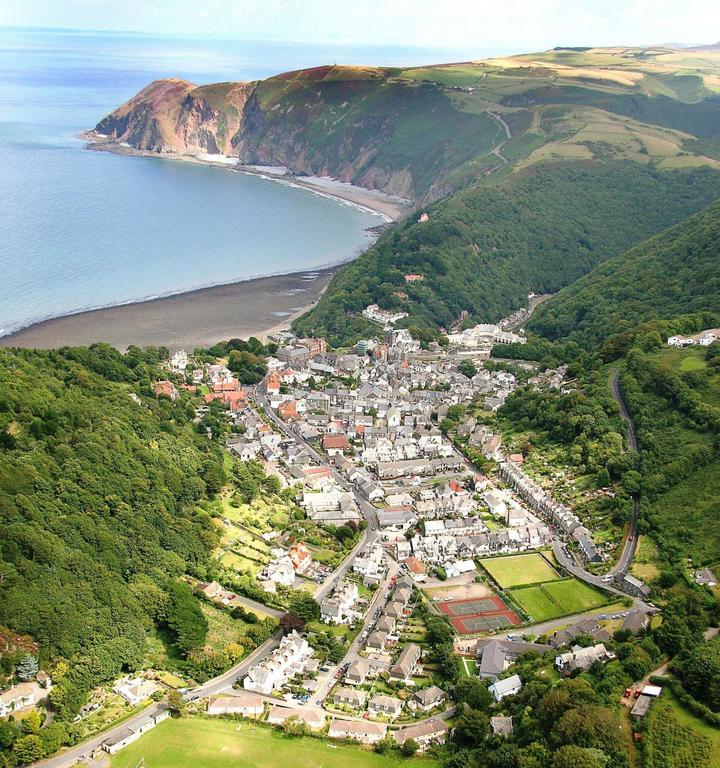 The Crown Hotel Lynton Buitenkant foto